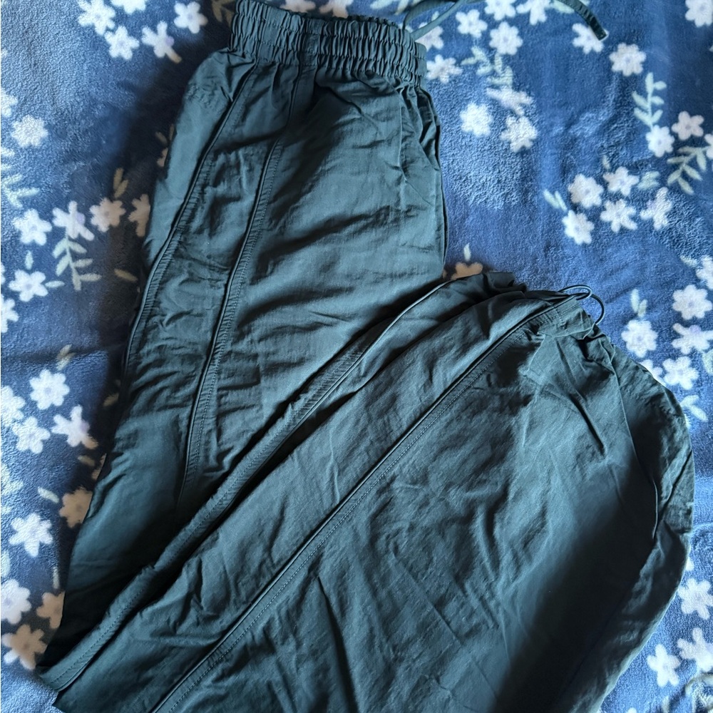 Women’s Green Pants